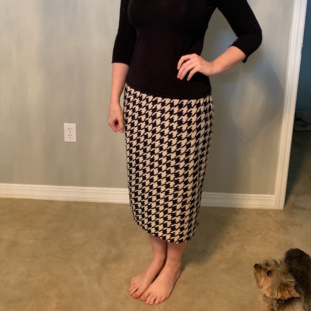 Shanna’s Threads Houndstooth Pencil Skirt